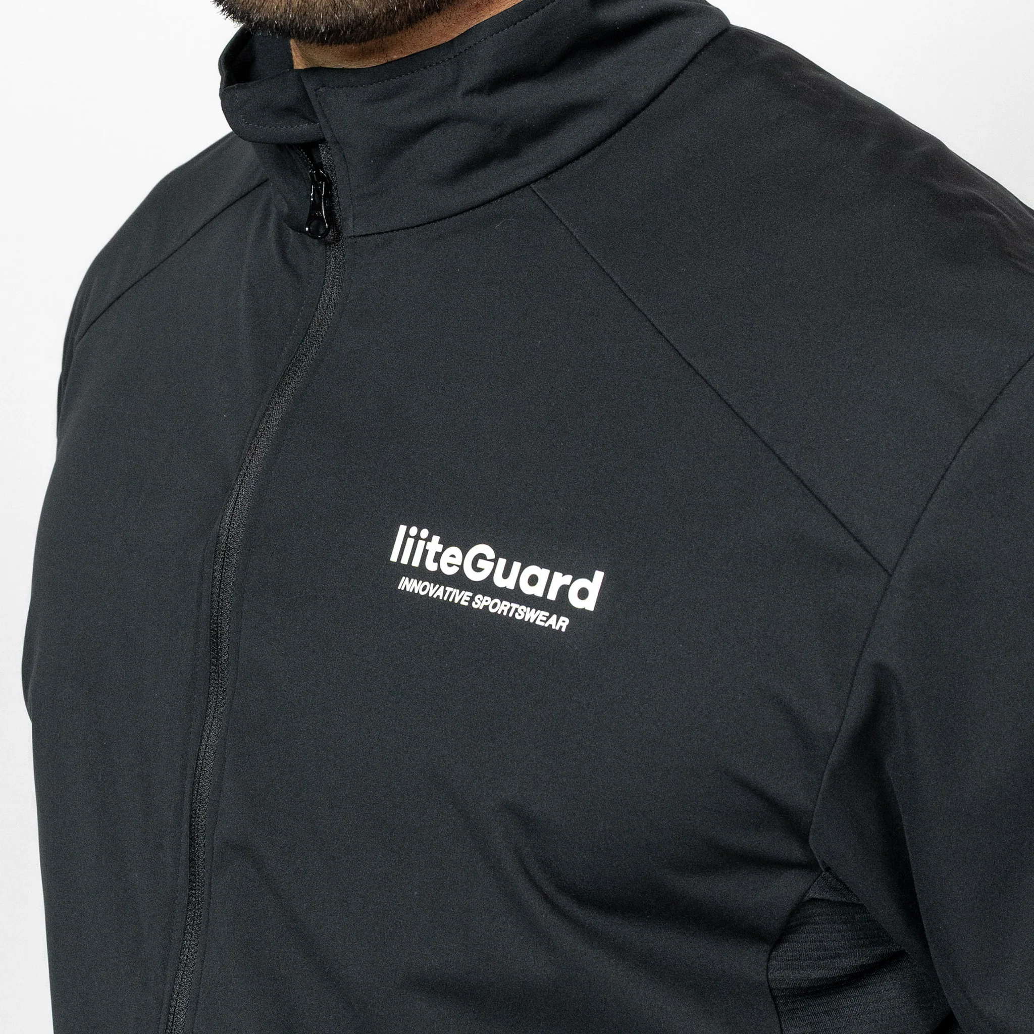 HYDRO-TECH RUNNING JACKET (MEN) - BLACK - Image 5