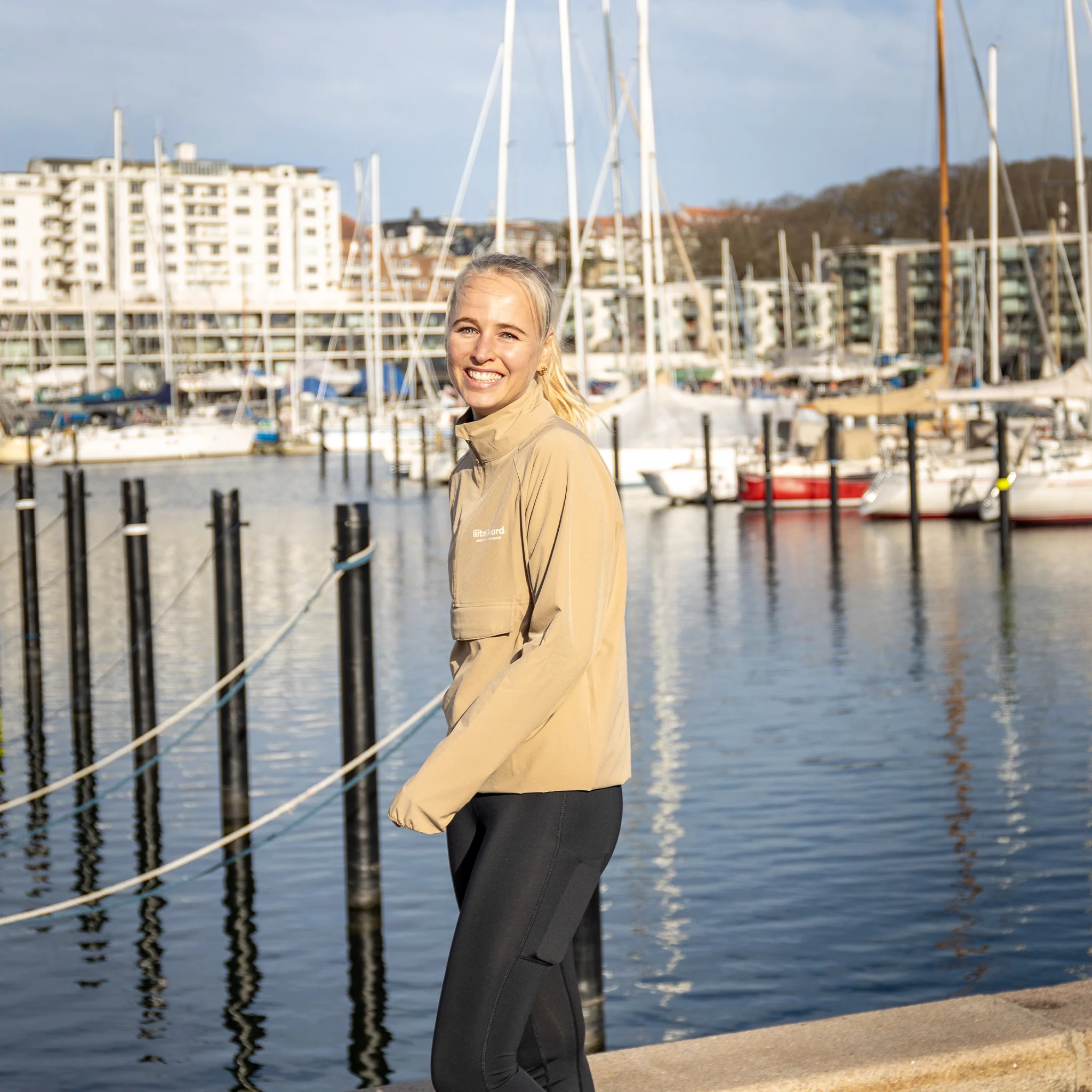 RE-LIITE ANORAK (UNISEX) - Beige - Image 7