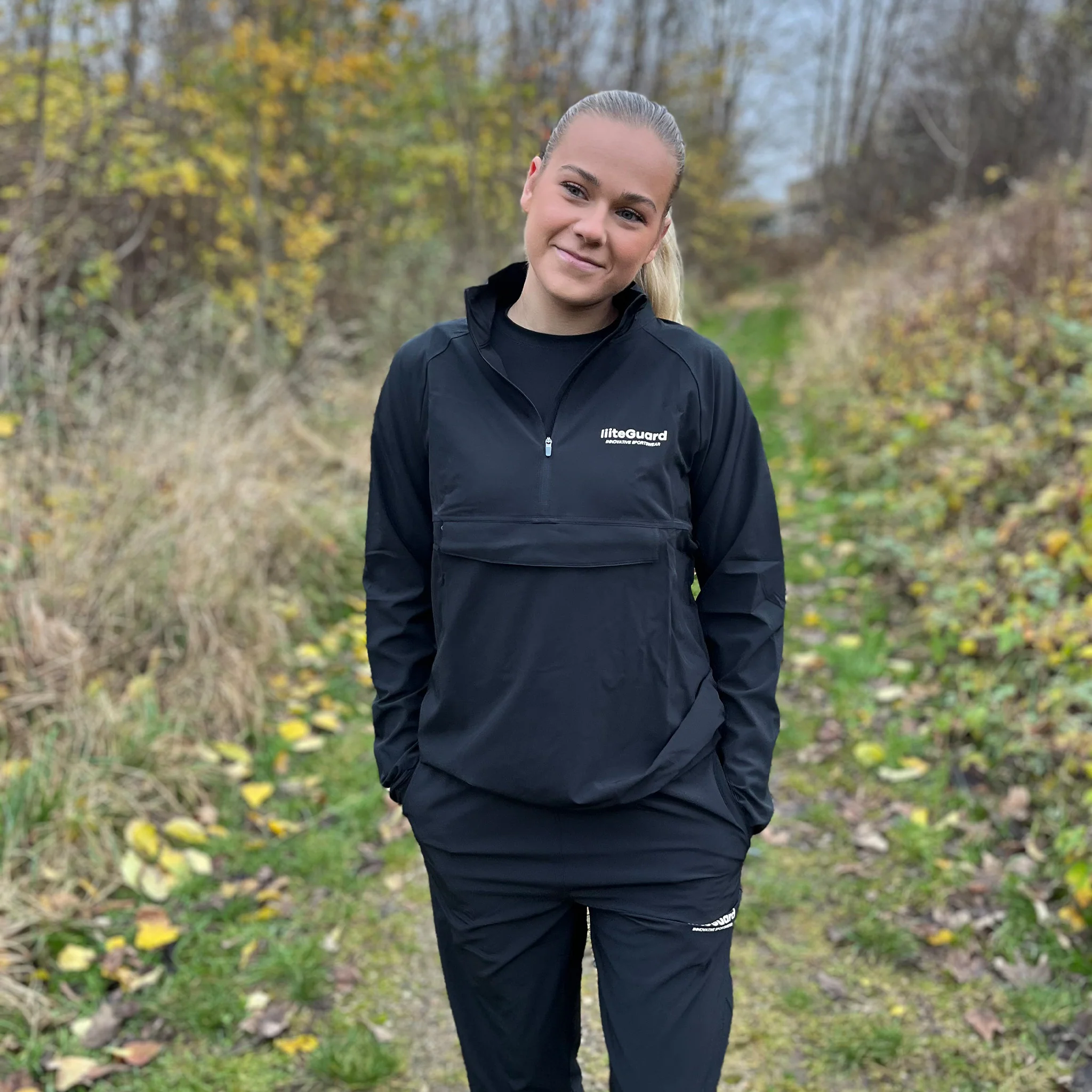 RE-LIITE ANORAK (UNISEX) - BLACK - Image 8