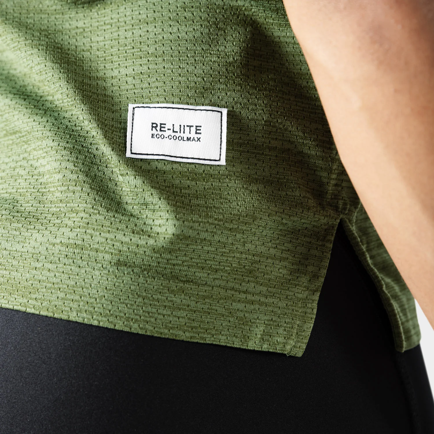 RE-LIITE T-SHIRT (WOMEN) - GREEN - Image 4